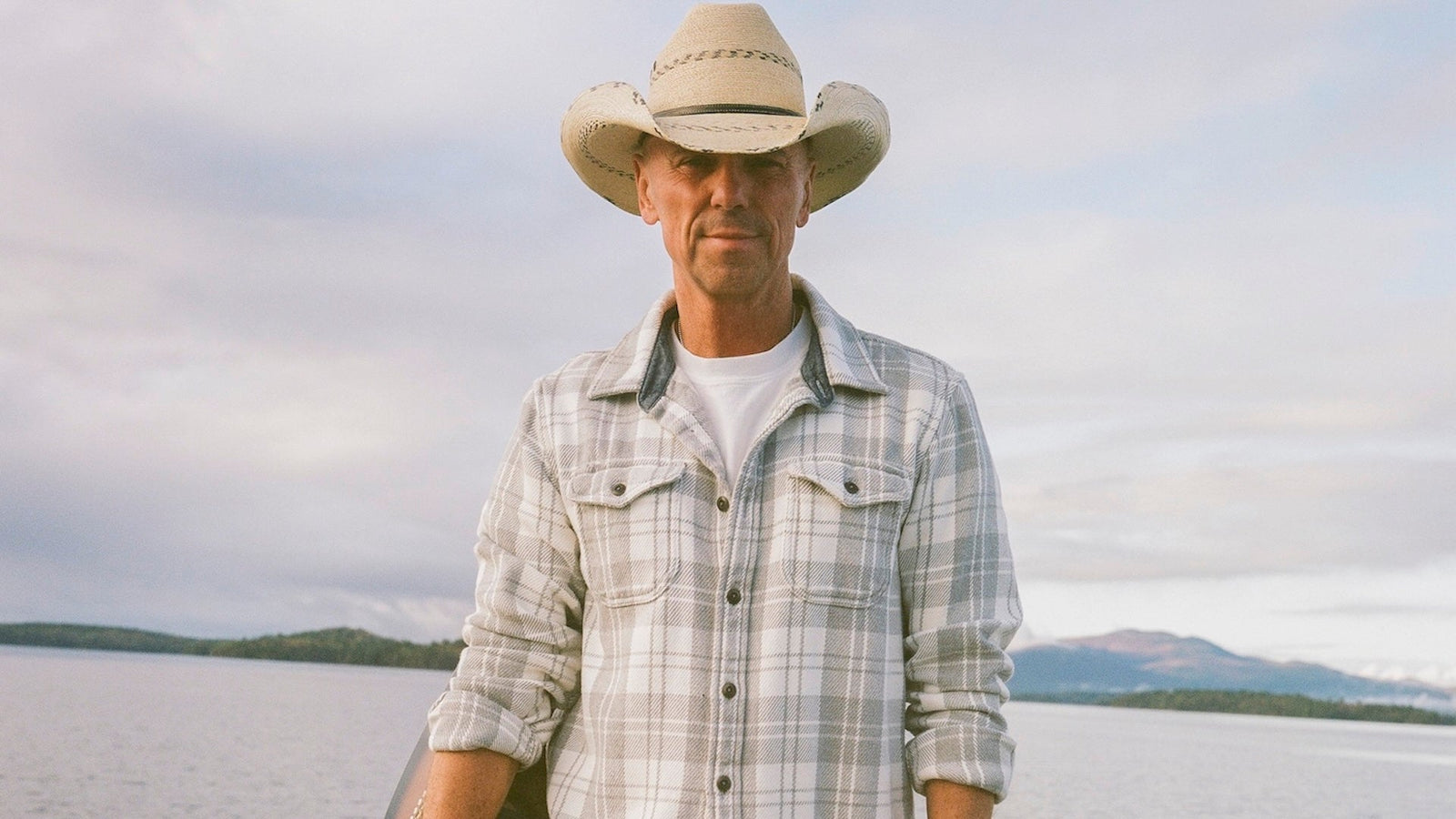 Kenny Chesney Tops MUSICROW’s Chart with 4th Week at No. 1
