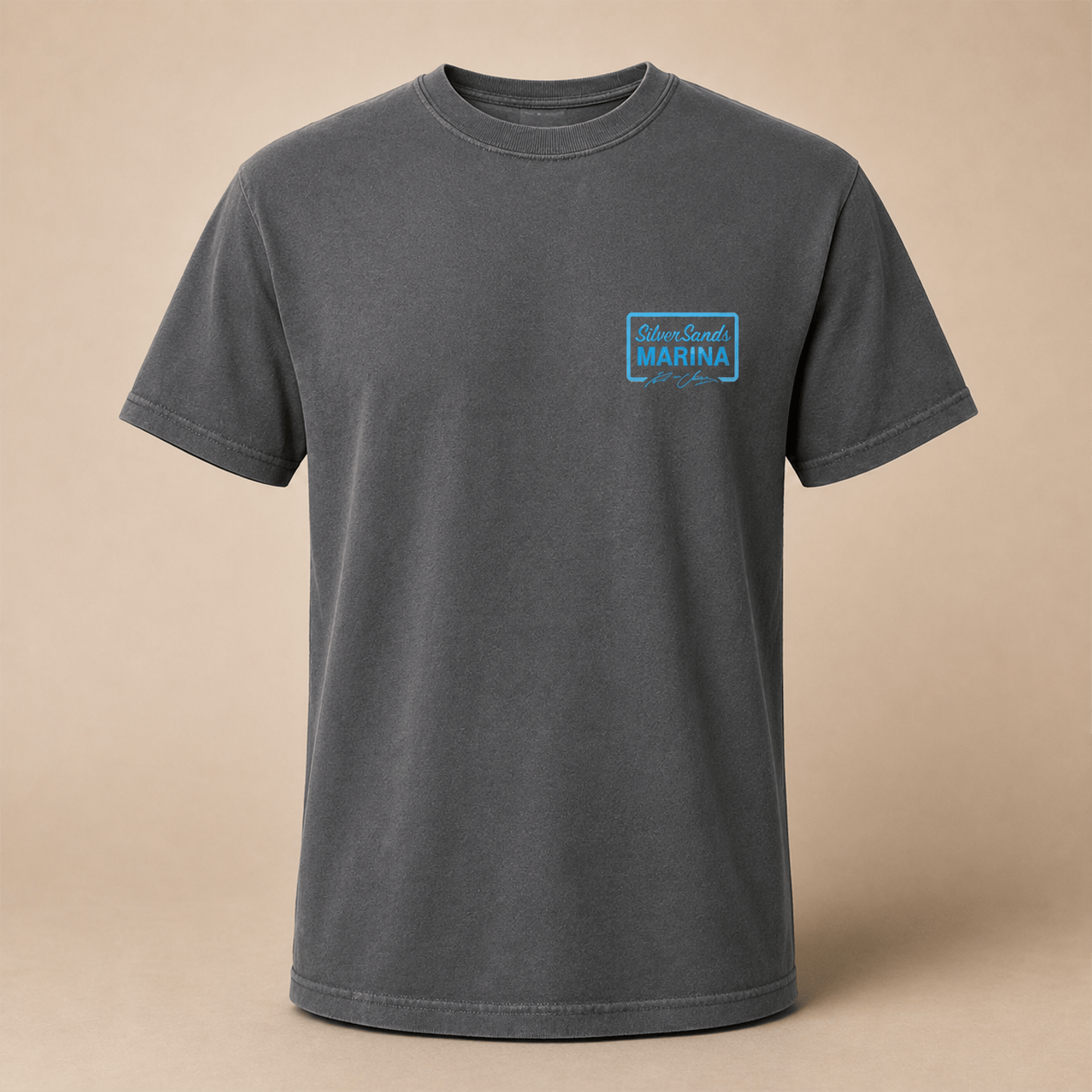Silver Sands Marina Pepper T-Shirt with Carry On (7” Vinyl-Sphere Edition)